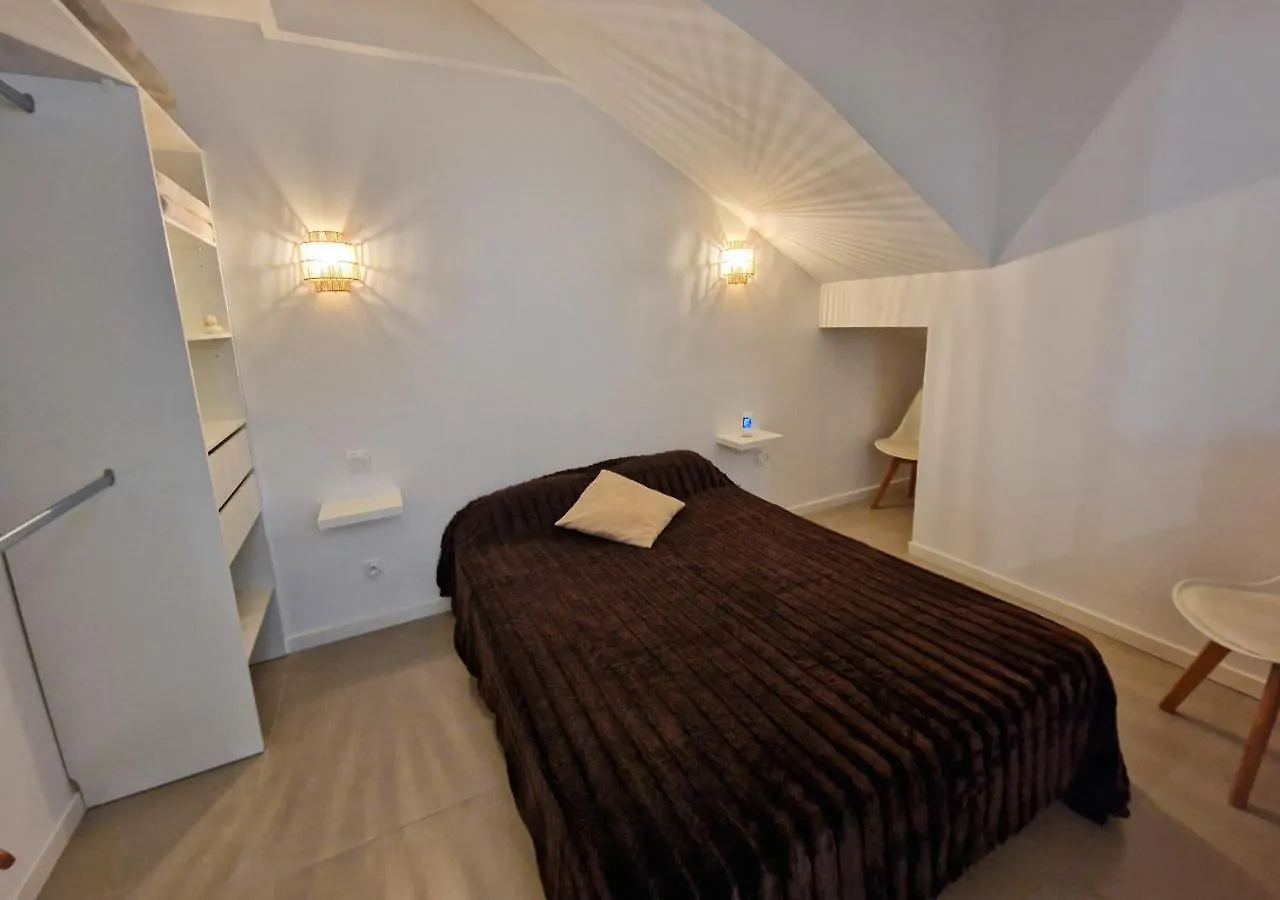 La Capte, A 2Min De La Mer, Terrasse-Wifi-Parking Gratuit Hyeres Apartment